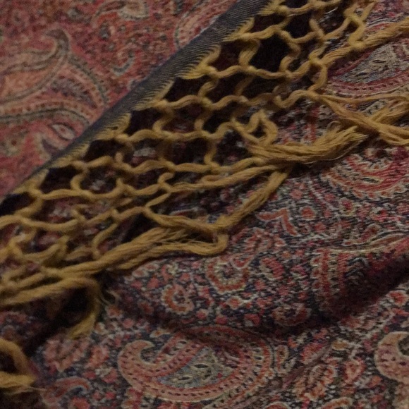 Vintage Paisley Print Pashmina Wrap - Picture 3 of 5